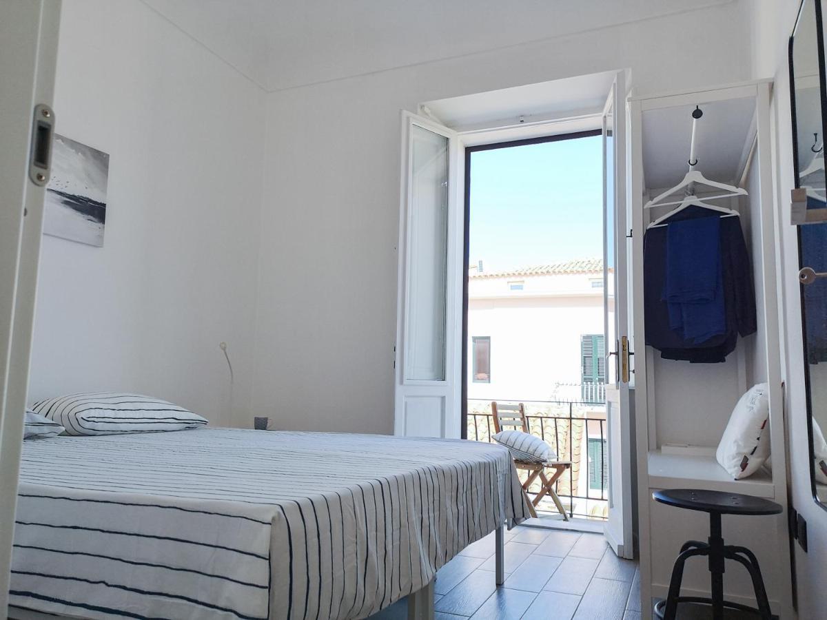 Appartement L'Isola Nell'Isola - R3442 à La Maddalena  Extérieur photo